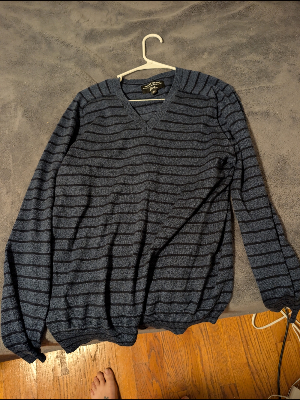 Banana Republic Men’s Navy and Black Striped V-Neck Sweater